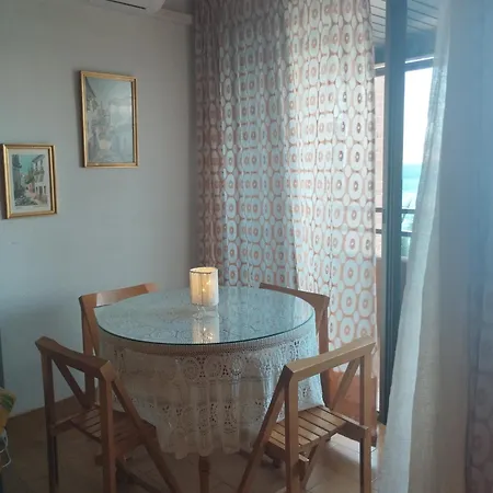 Playa Velilla Appartement *